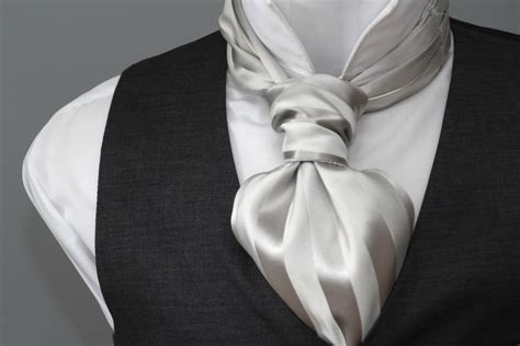 ascot cravat.